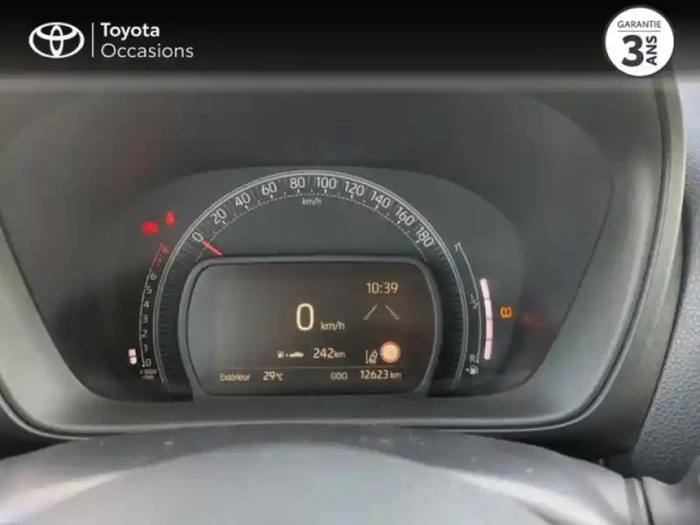 Toyota Aygo X 1.0 vvt-i 72ch dynamic my24 — photo 14