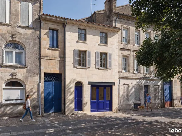 Quai de l'Isle, coeur de Bastide à Libourne Maison de caractère avec vue sur l'Isle à réhabiliter