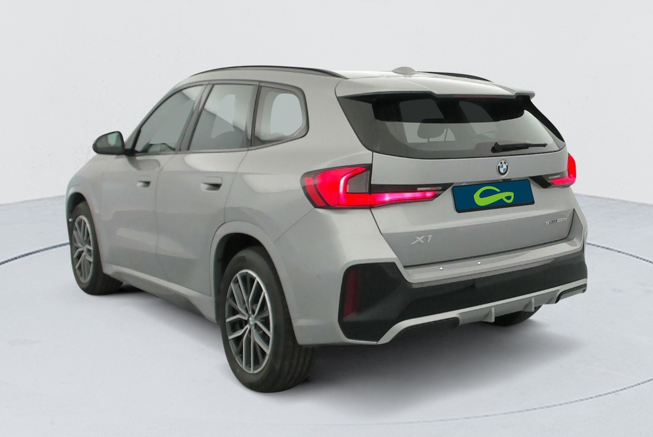 BMW X1 — photo 3