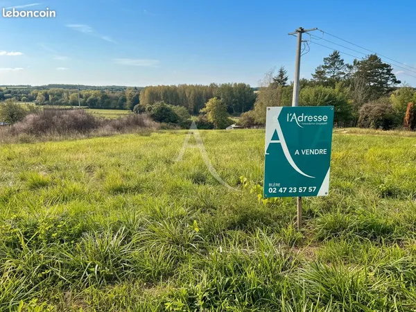 Terrain 1660 m² CIVRAY DE TOURAINE