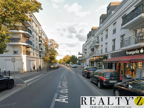 Boutique 2 pièces 120 m²