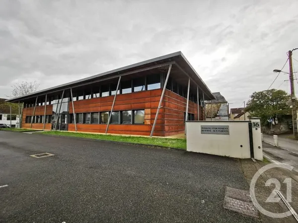 Local professionnel 177 m²