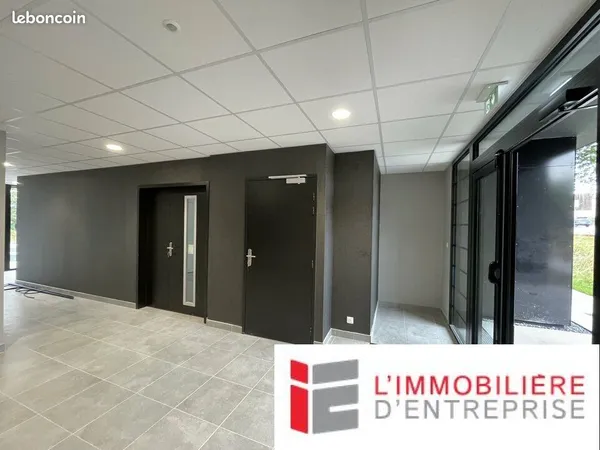 Bureaux 327 m²
