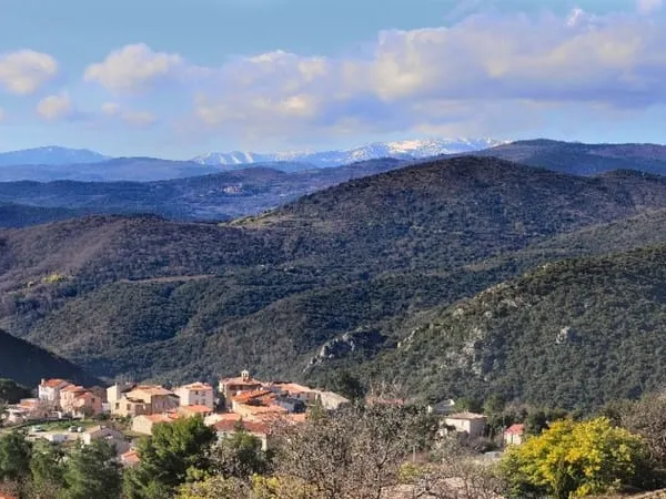 Terrain 1890 m²