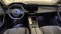 Peugeot 308 PHEV 180ch Allure Pack e-EAT8 — photo 11