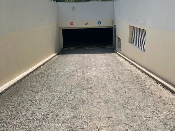Place de parking en sous-sol