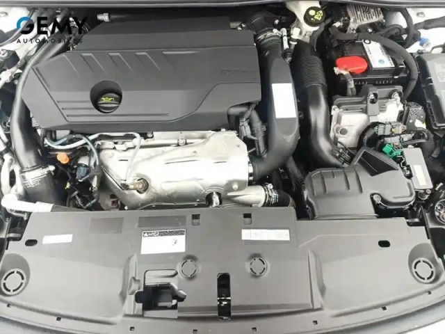 Peugeot 308 sw phev 180 e-eat8 — photo 37