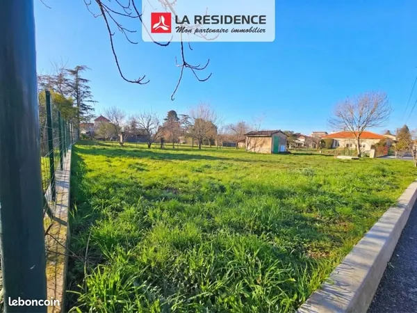Terrain 577 m² Revel