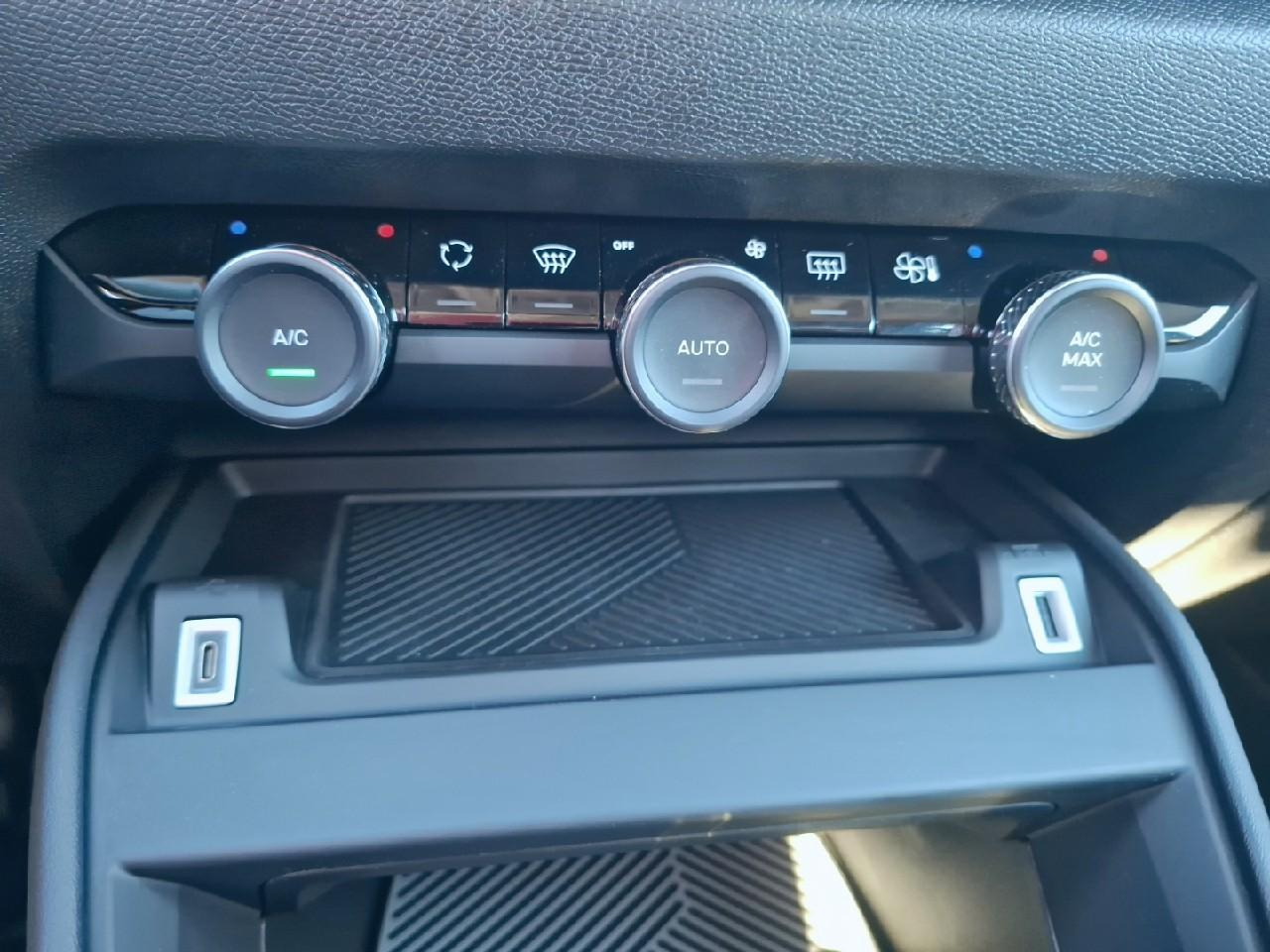 Citroën C4 puretech 130ch s&s feel pack eat8 — photo 22