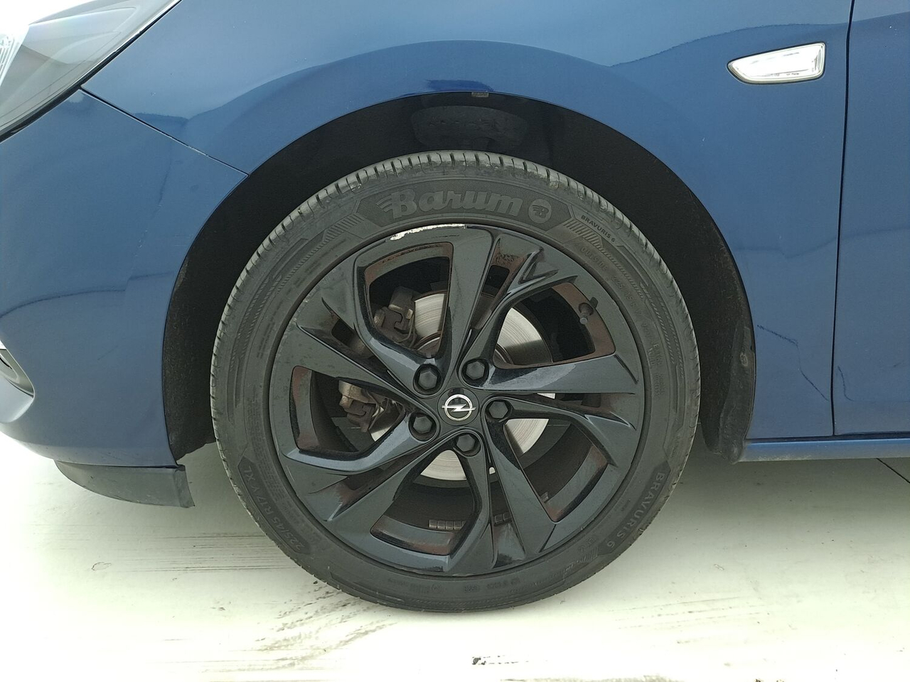 Opel Astra Sports Tourer — photo 18