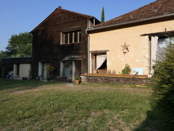 Magnifique propriété de charme, pierre médiévale et bois