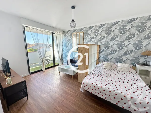 Studio 1 pièce 27 m²