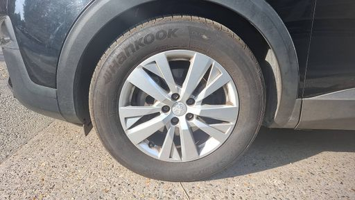 Peugeot 3008 1.5 BlueHDi 130 EAT8 - Active Business – 2019 – 135656 km – Diesel – Boîte Automatique — photo 13