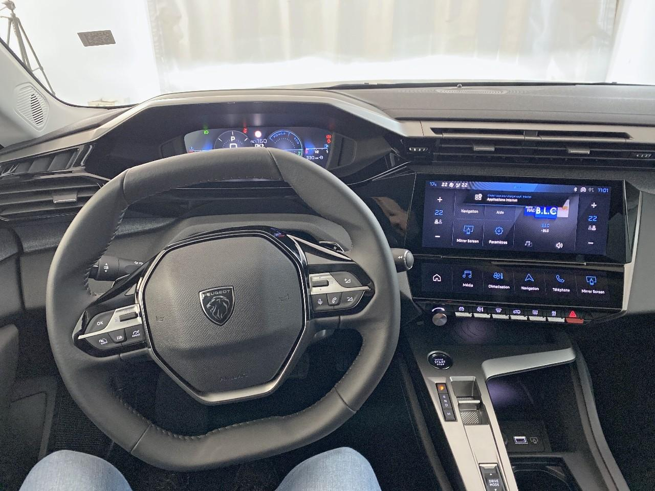 Peugeot 308 hybrid 145 e-dcs6 allure — photo 15