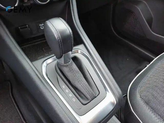 Renault Captur tce 160 edc - 21 — photo 12