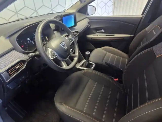 Dacia Sandero eco-g 100 — photo 9