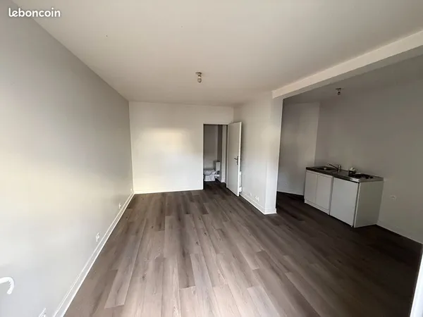 Studio 1 pièce 24 m²