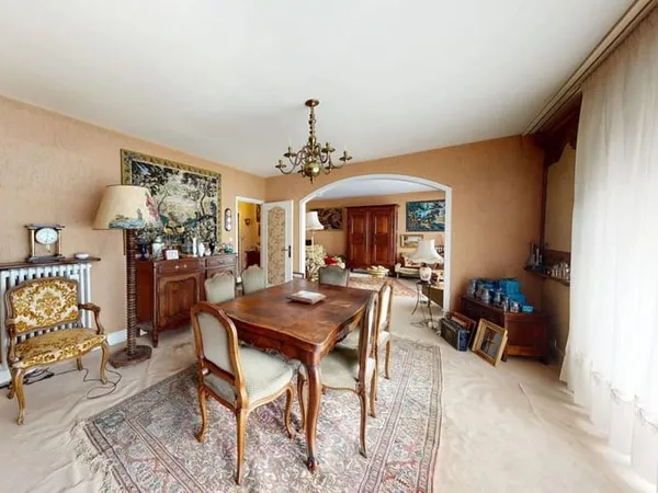 Appartement 6 pièces 155 m²