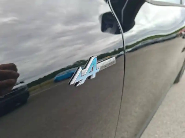 Renault Megane e-tech 220 ch autonomie confort — photo 19