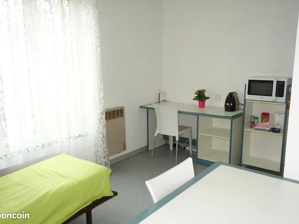 Studio meublé 20 m² - Grenoble Centre / Gare - 529 CC