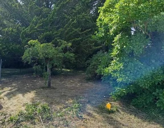 Terrain 1042 m²