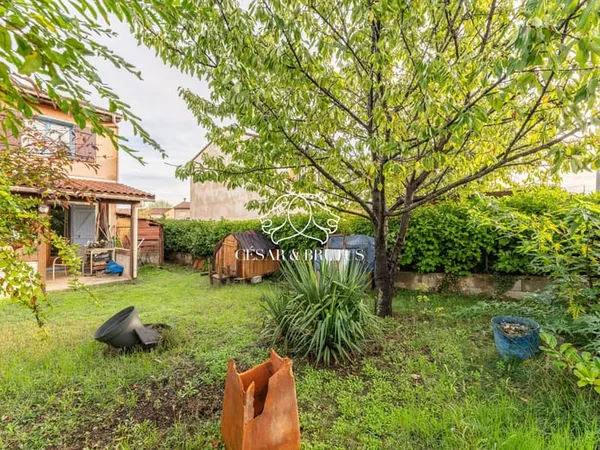 Maison Individuelle de 80 m² à Rénover avec Jardin - La Verpi
