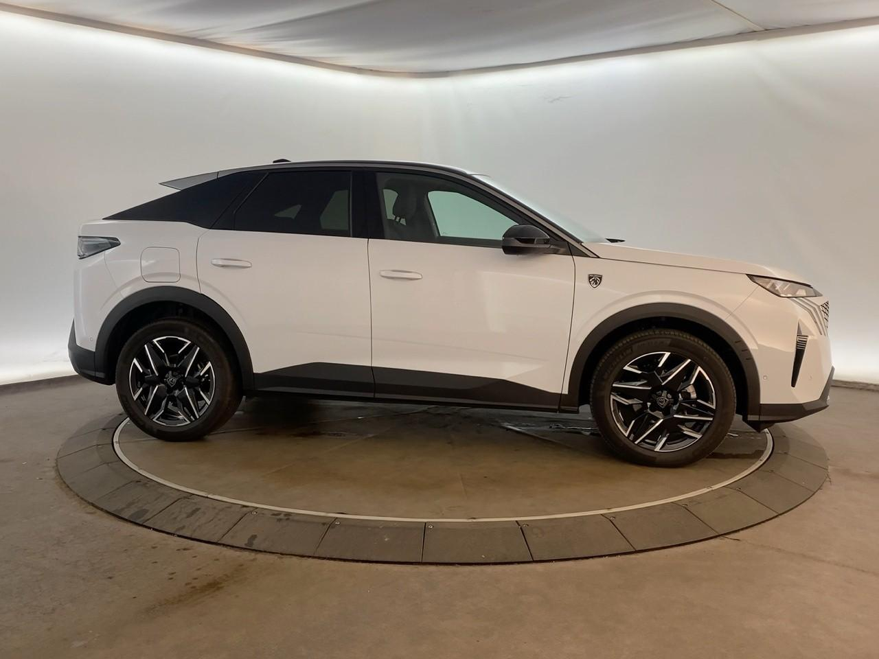 Peugeot 3008 hybrid 145 e-dcs6 gt — photo 4
