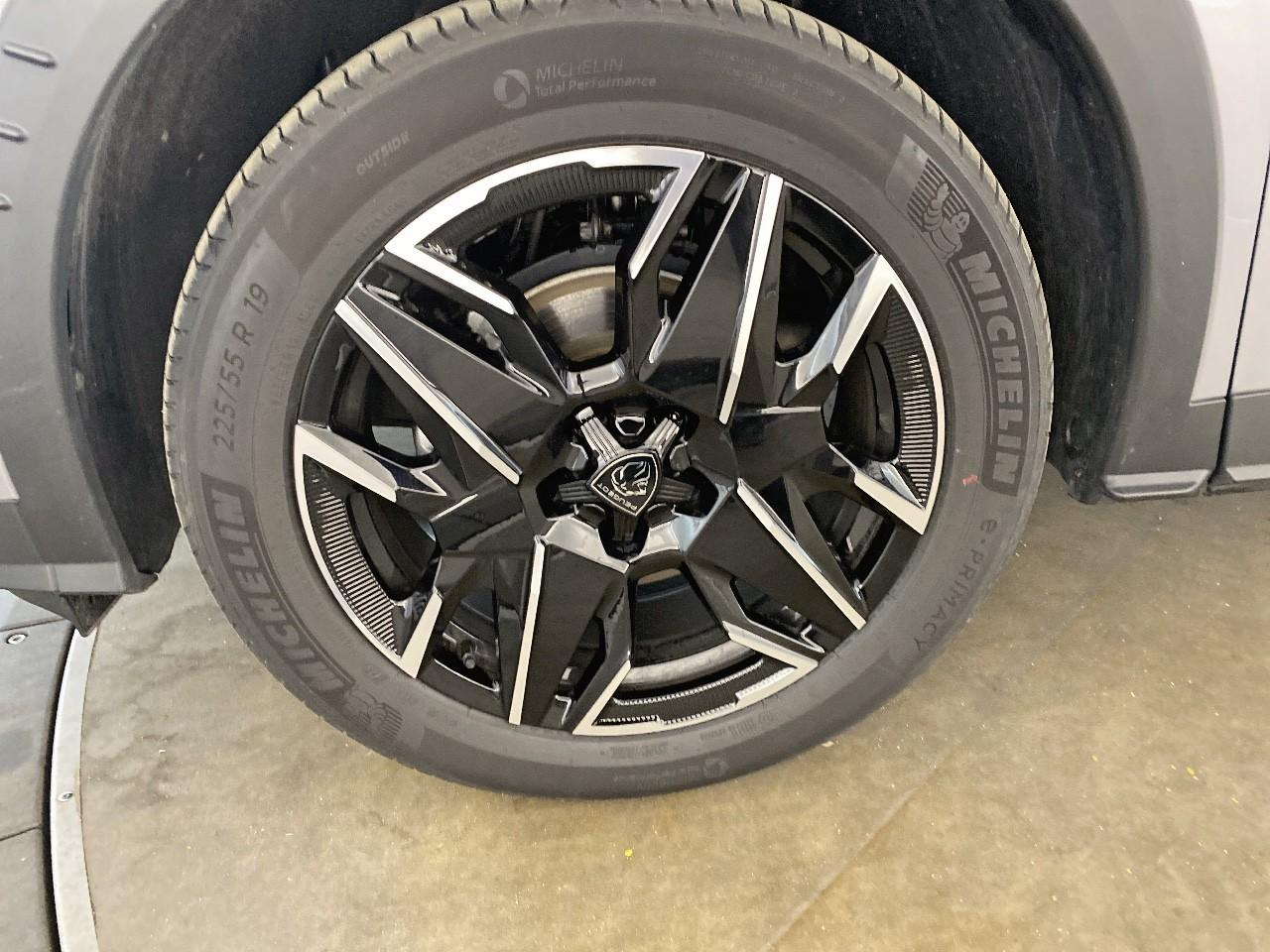 Peugeot 3008 hybrid 145 e-dcs6 gt — photo 11