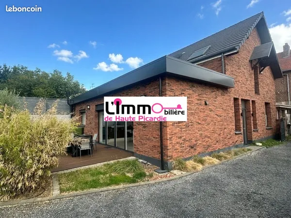 Maison 6 pièces 234 m²