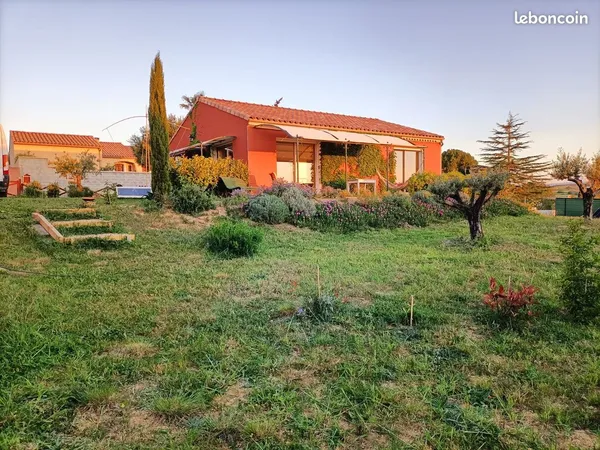 Villa 4 faces vue degagee