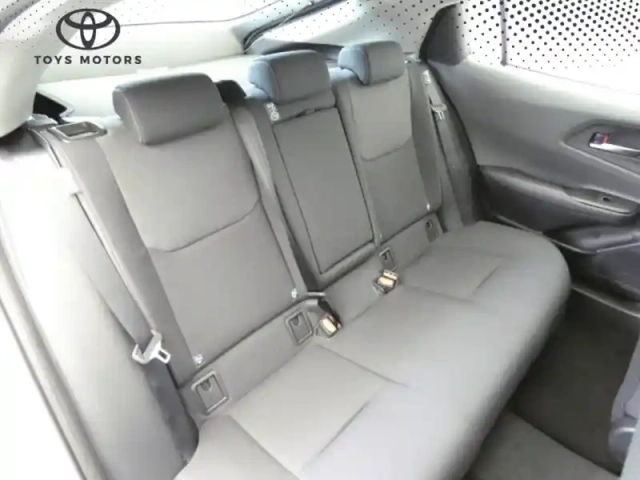 Toyota Prius hybride rechargeable 223ch design toit panor — photo 18