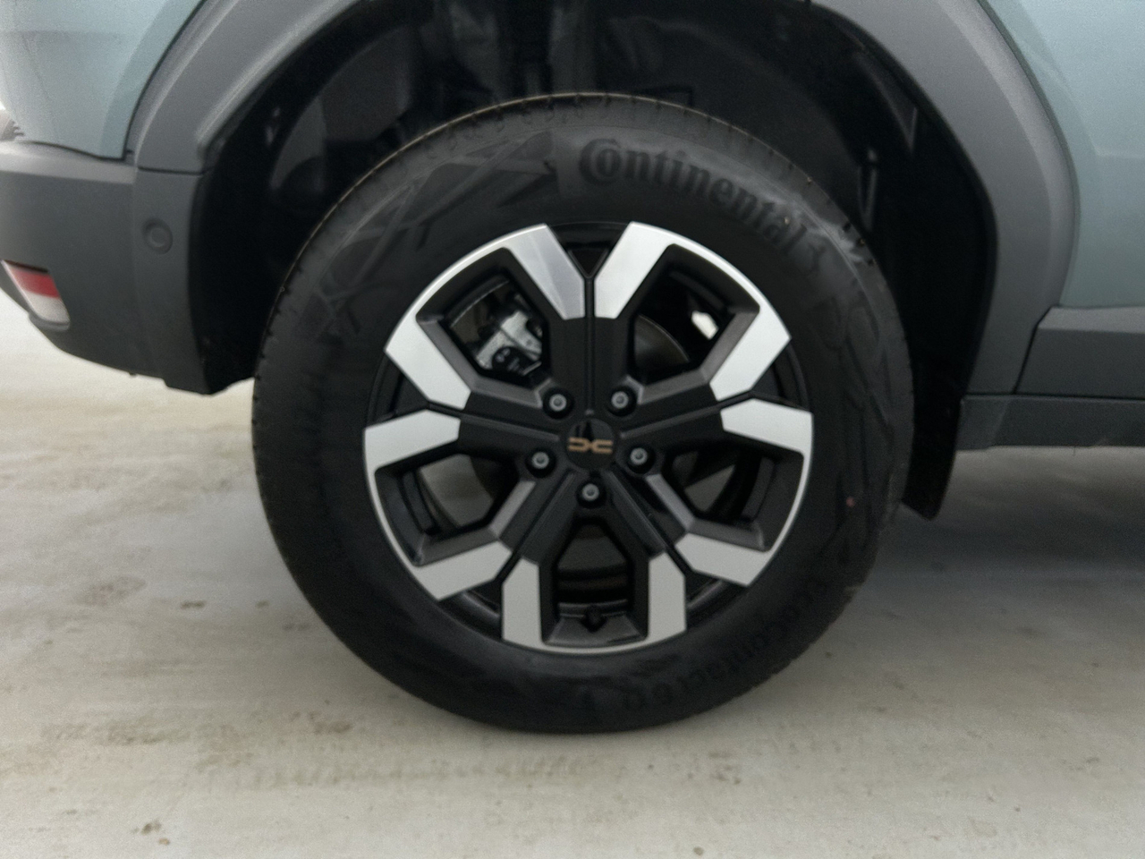 Dacia Duster — photo 22