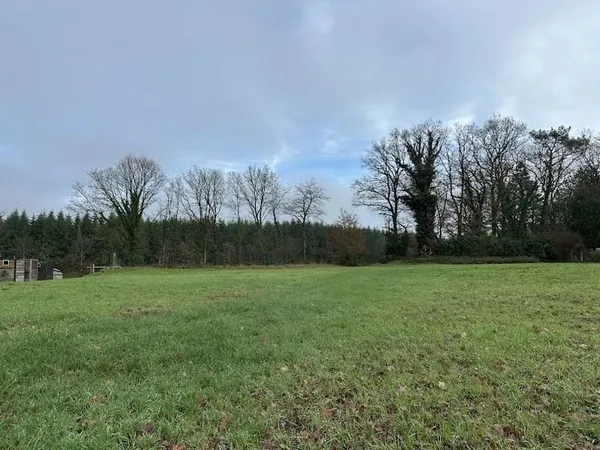 Terrain 1104 m²