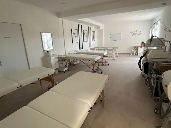 Local commercial 80m2 neuf st menet la valentine