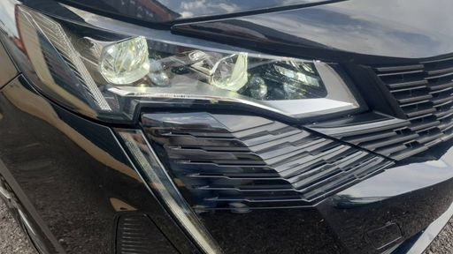 Peugeot 5008 2.0 BlueHdi 180 EAT8 - Gt Pack – 2022 – 126077 km – Diesel – Boîte Automatique — photo 23