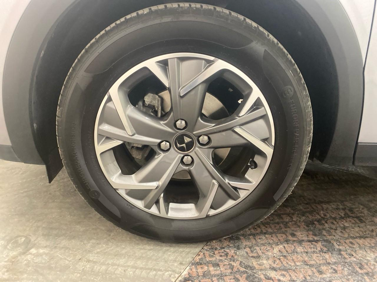 Ds Ds 3 crossback puretech 100 bvm6 performance line+ — photo 16