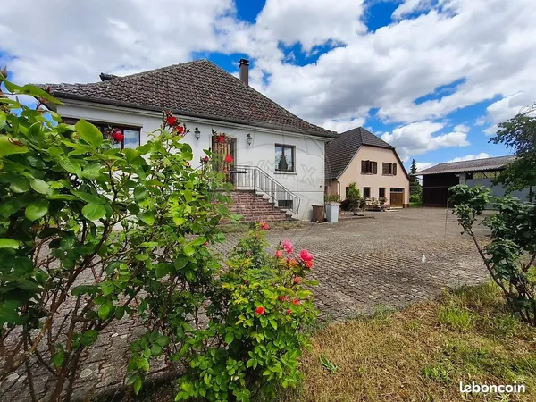 Maison 10 pièces 338 m²