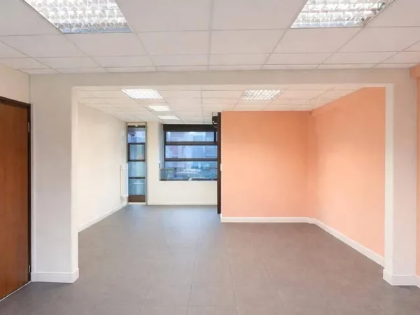 Bureaux 4 pièces 120 m²