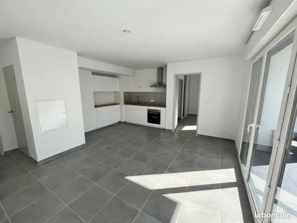 T2 43m² avec terrasse et parking à louer Mazargues