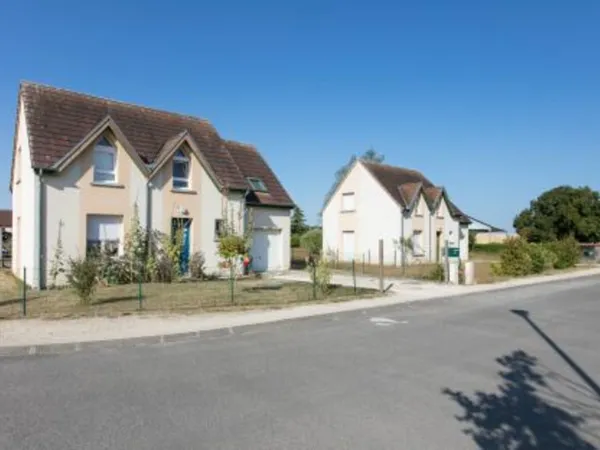 Votre agence France Loire de Saint-Amand-Montrond vous propose cette maison à la location sur la com