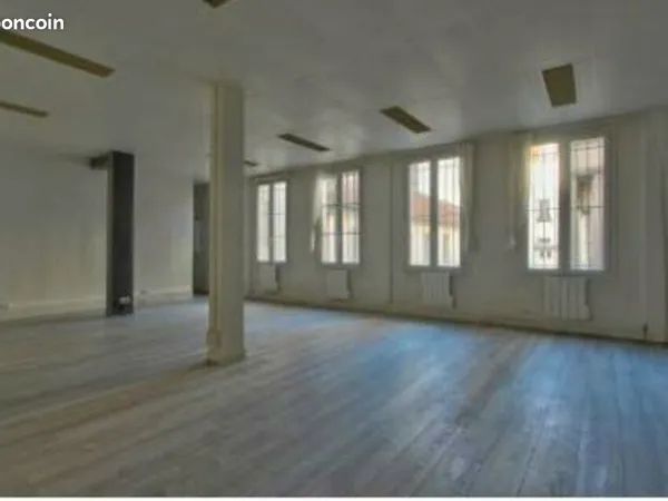 Bureaux 110 m²
