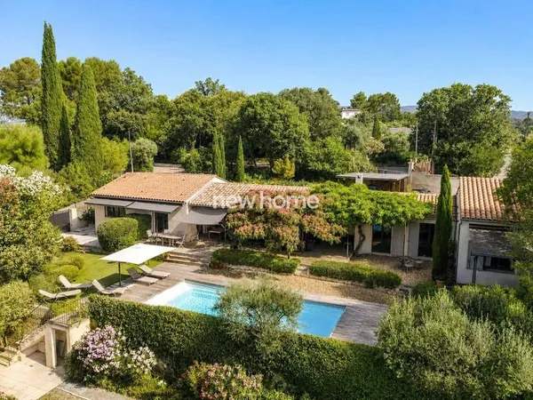 Maison de plain-pied 6 pièces 200 m²