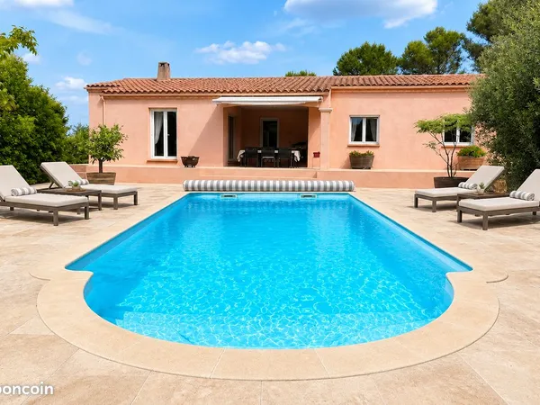 Villa 120 m² sur 1200 m², avec piscine