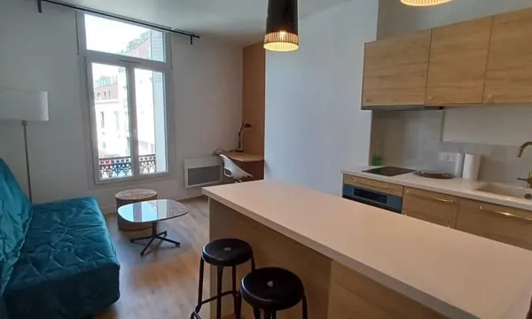 BEAU STUDIO MEUBLÉ QUARTIER GIRAUDEAU RABELAIS