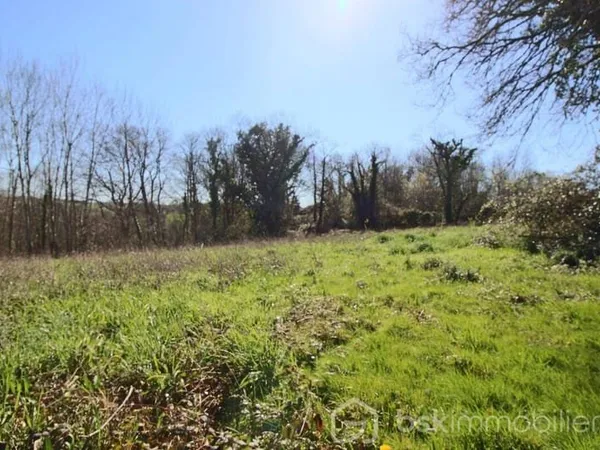 Terrain 1400 m²