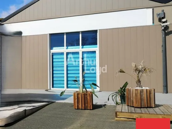 LOCAL D'ACTIVITE 220 m² AUBIGNY-LES CLOUZEAUX