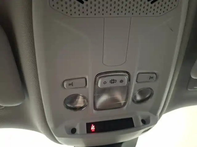 Peugeot 2008 bluehdi 110 s&amp;s bvm6 — photo 27
