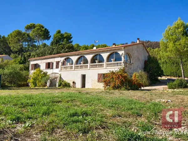 Maison 7 pièces 200 m²