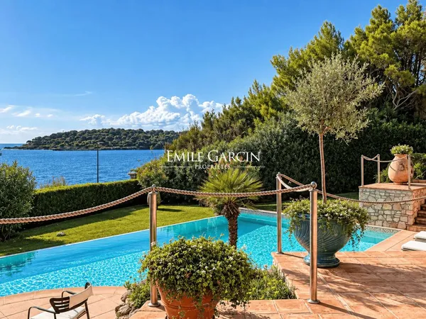 A louer Cap d'Antibes, Cote d'Azur, villa 4 chambres, piscine, Garoupe