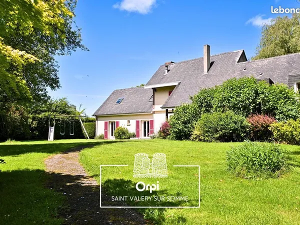 Maison 8 pièces 210 m²